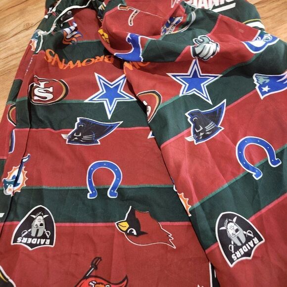 Vintage 90s Dan River Twin Fitted Sheet NFL Teams Red Green Crafts - Picture 2 of 3